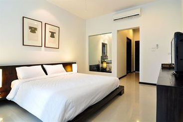 酒店 Two Villas Holiday Oriental Style Nai Harn Beach