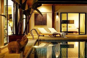 酒店 Two Villas Holiday Oriental Style Nai Harn Beach