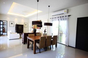 酒店 Two Villas Holiday Oriental Style Nai Harn Beach