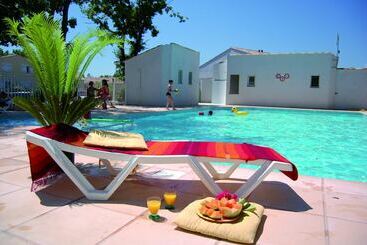 בית מלון כפרי Vacanceole  Les Bastides De Fayence