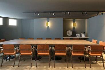 La Cachette, Friendly Hotel