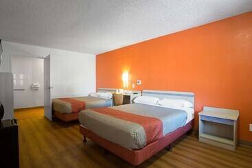 Motel 6 Kingman, Az  Route 66 West