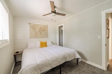 کلبه Kimberling Cove Resort
