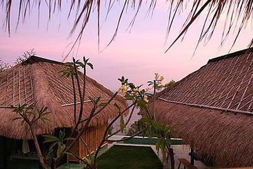هتل Bloo Lagoon Village