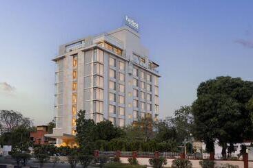 هتل Fairfield By Marriott Jaipur