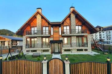 هتل Villa Jiji