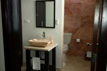 Premier Hotel Suites
