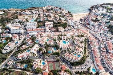 Aparthotel Monte Dourado