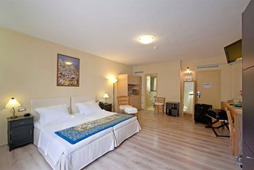 هتل Efplias  Apartments And Suites
