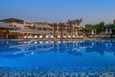 בית מלון כפרי Cretan Dream Resort & Spa