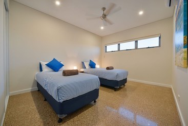 27 Kestrel Place