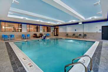 هتل Home2 Suites By Hilton Kalamazoo Downtown