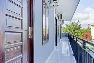 هتل Oyo 90550 Good Sleep 3 Samarinda