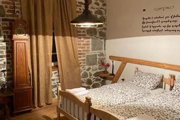 פנסיון Hnameni Stepanavan Guesthouse