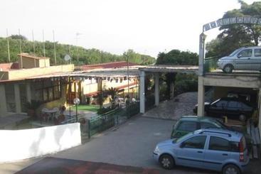 هتل Cavour
