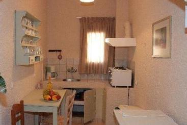هتل Perla Apartments