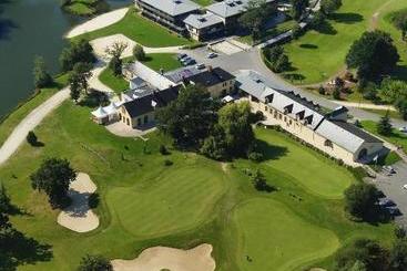 هتل Domaine De Ciceblossac, Resort Spa & Golf