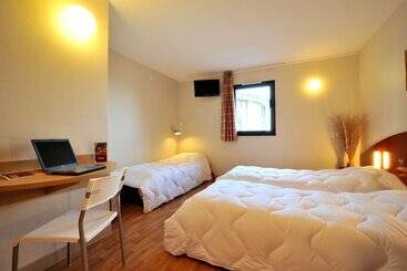 בית מלון כפרי Hôtel & Résidence Futuroscope