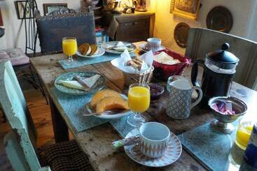 هتل Chez Teresa  A Taste D Angleterre