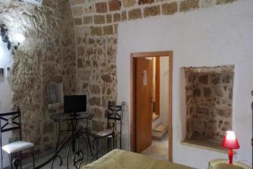 هتل B&b Dimora Vicolungo