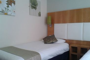 هتل The Altrincham Lodge