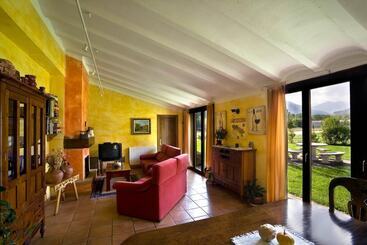 茅舍 La Posada De San Millan