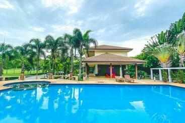 هتل Muak Lek Forest Resort