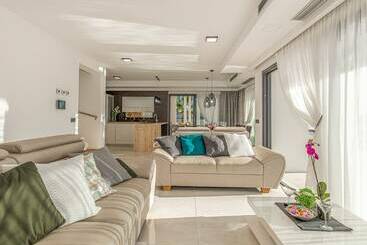 Luxury Villa With An Indoor And Outdoor Pool On The Island Of Krk