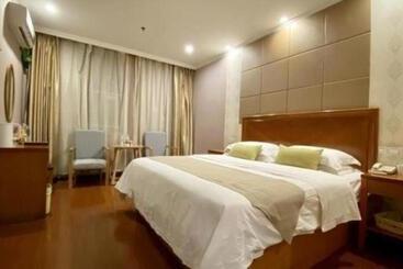 فندق Greentree Inn Shandong Linxi Pingyi Mengyang Road Express