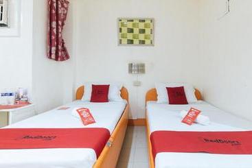 هتل Reddoorz Hostel @ St. Paul Village Lapulapu