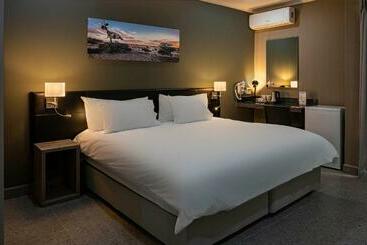 هتل Upington Inn