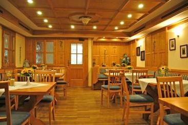 هاستل Gasthaus Gumping