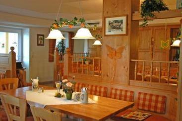 هاستل Gasthaus Gumping