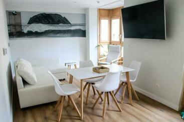 Apartamentos Mundaka Surf Camp