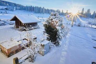 فندق صغير Auberge Du Peu Péquignot