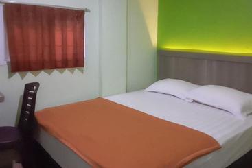 هتل Guest House Anak Raja Pangkalan Bun Syariah Mitra Reddoorz