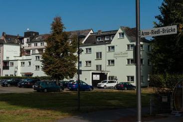 هتل Pension Domblick