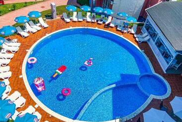 هتل Arapya Resort