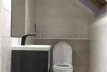 پانسیون Private Double Room With New Ensuite Shower Room