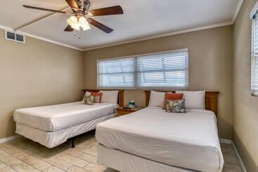 리조트 The New Hotel Collection Beachfront