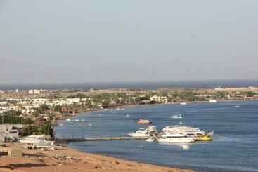 استراحتگاه Seaview Panorama Boatel