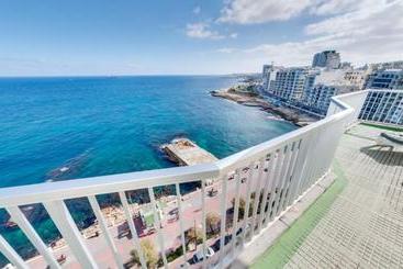 هاستل Sliema Chalet