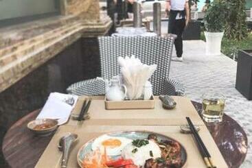 Mansion Park Hotel & Apartment