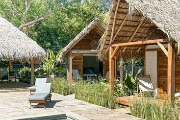 هتل Monoloko Lodge Popoyo