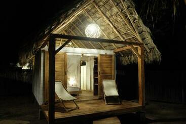 هتل Monoloko Lodge Popoyo
