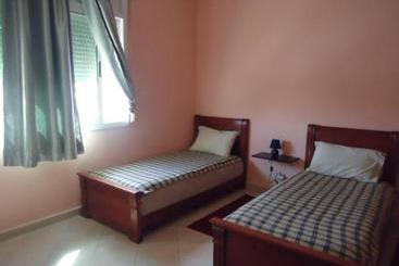 تختخواب و صبحانه Azul Palace