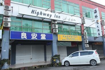 هتل Highway Inn