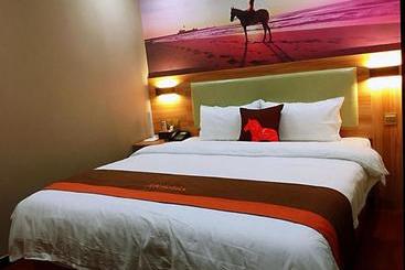 Jun Hotels Chongqing Yubei District Jiangbei International Airport Airport Plaza