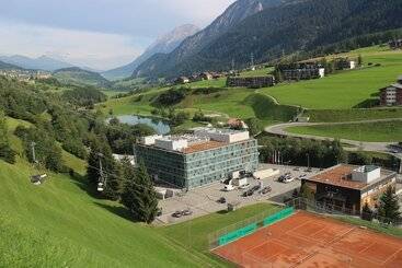 ホテル Cube Savognin