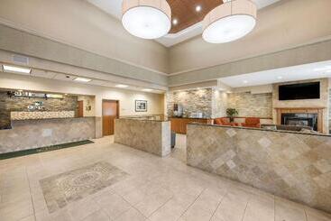 فندق Quality Inn & Suites Fishkill South Near I 84